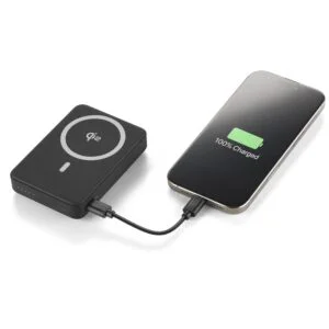 cellularline power bank 10.000 mah qi2 15w con stand integrato e usb c 20w – soft touch, mag stand nero